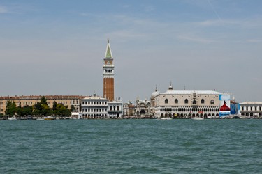 Venezia 01 Veduta di San Marco dal mare.jpg