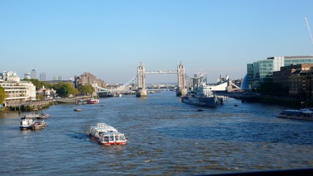 Londra 15 veduta Tower Bridge.jpg